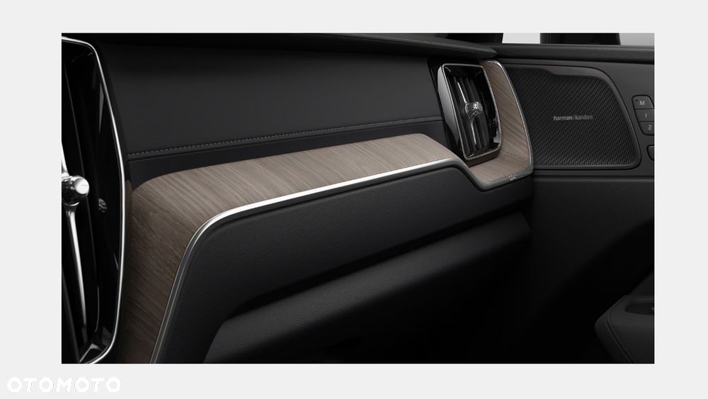 Volvo XC 60 B5 B AWD Ultra Bright - 9