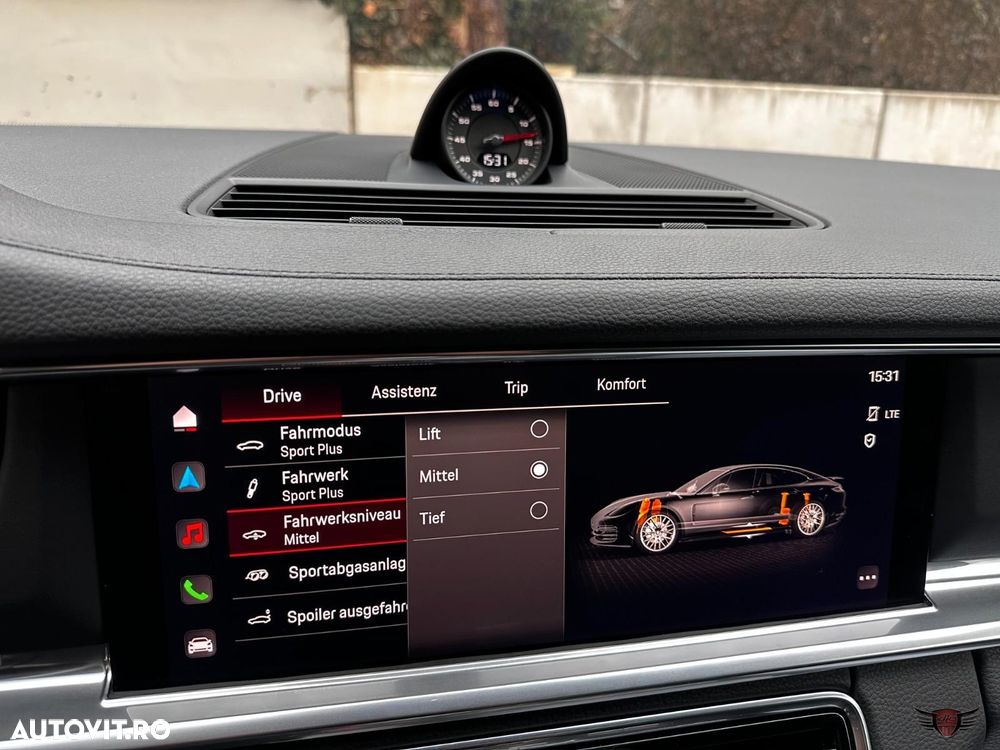 Porsche Panamera 4S Executive - 37