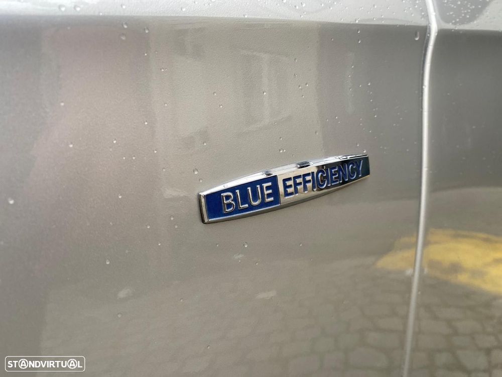 Mercedes-Benz E 220 CDi Avantgarde BE Auto. - 11