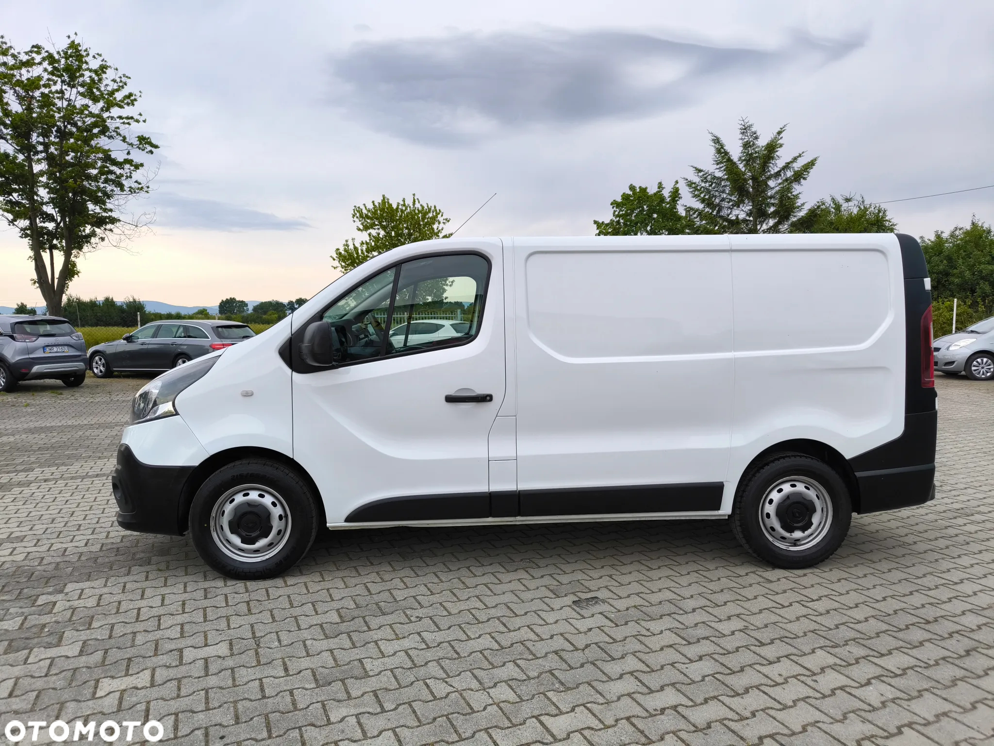 Renault Trafic - 2