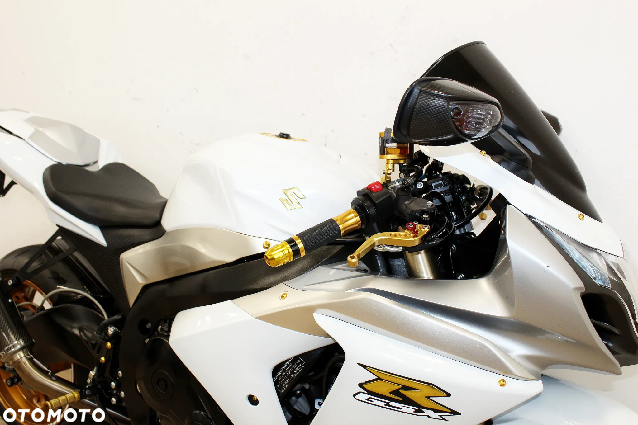 Suzuki GSX-R - 10
