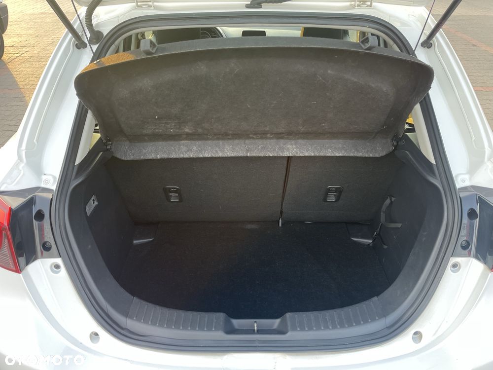 Mazda 2 - 4