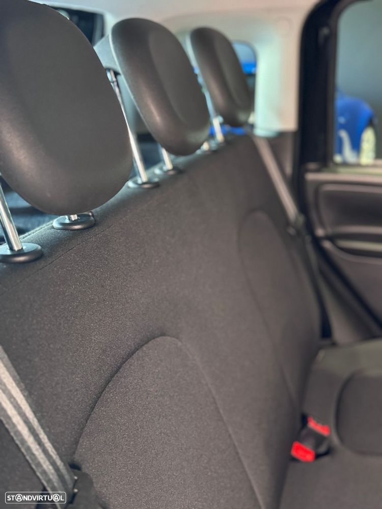 Fiat Panda 1.0 Hybrid City Cross - 37
