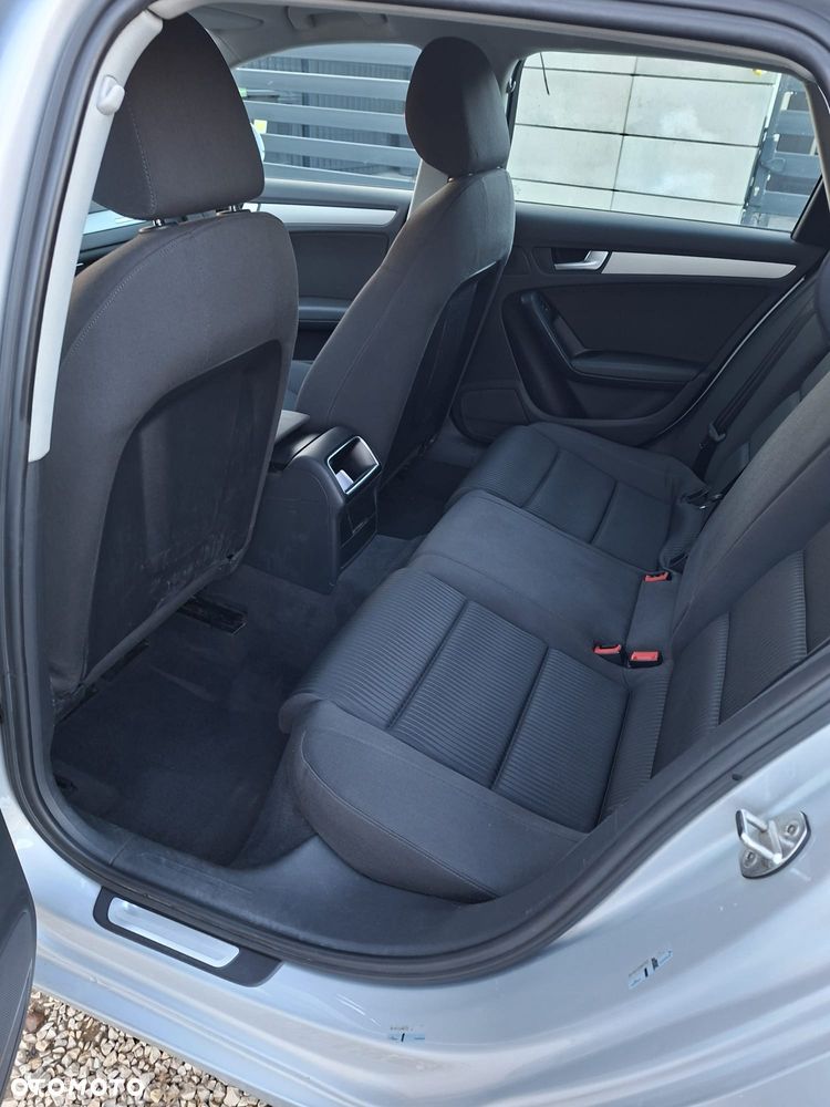 Audi A4 Avant 2.0 TDI Quattro - 11