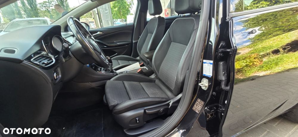 Opel Astra 1.6 D (CDTI) Start/Stop Innovation - 32