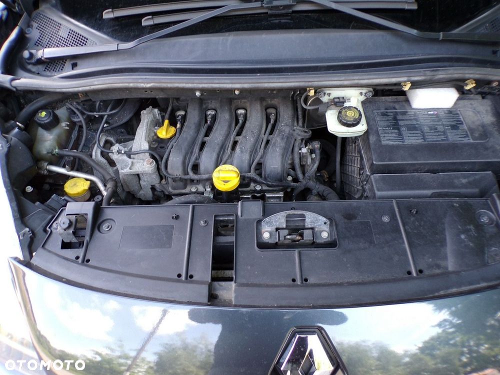 Renault Grand Scenic - 18