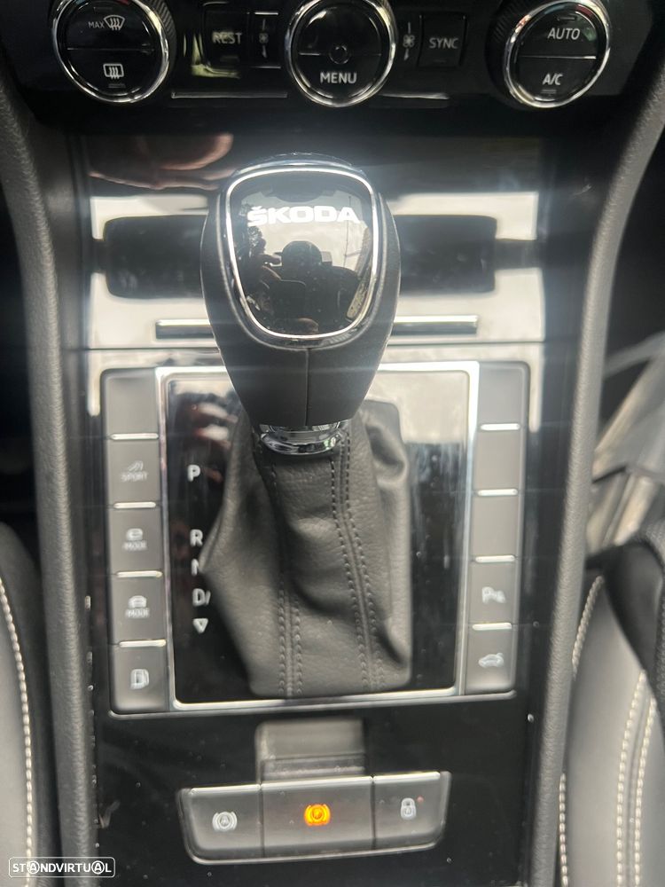 Skoda Superb Break 1.4 TSI iV Laurin&Klement DSG - 54