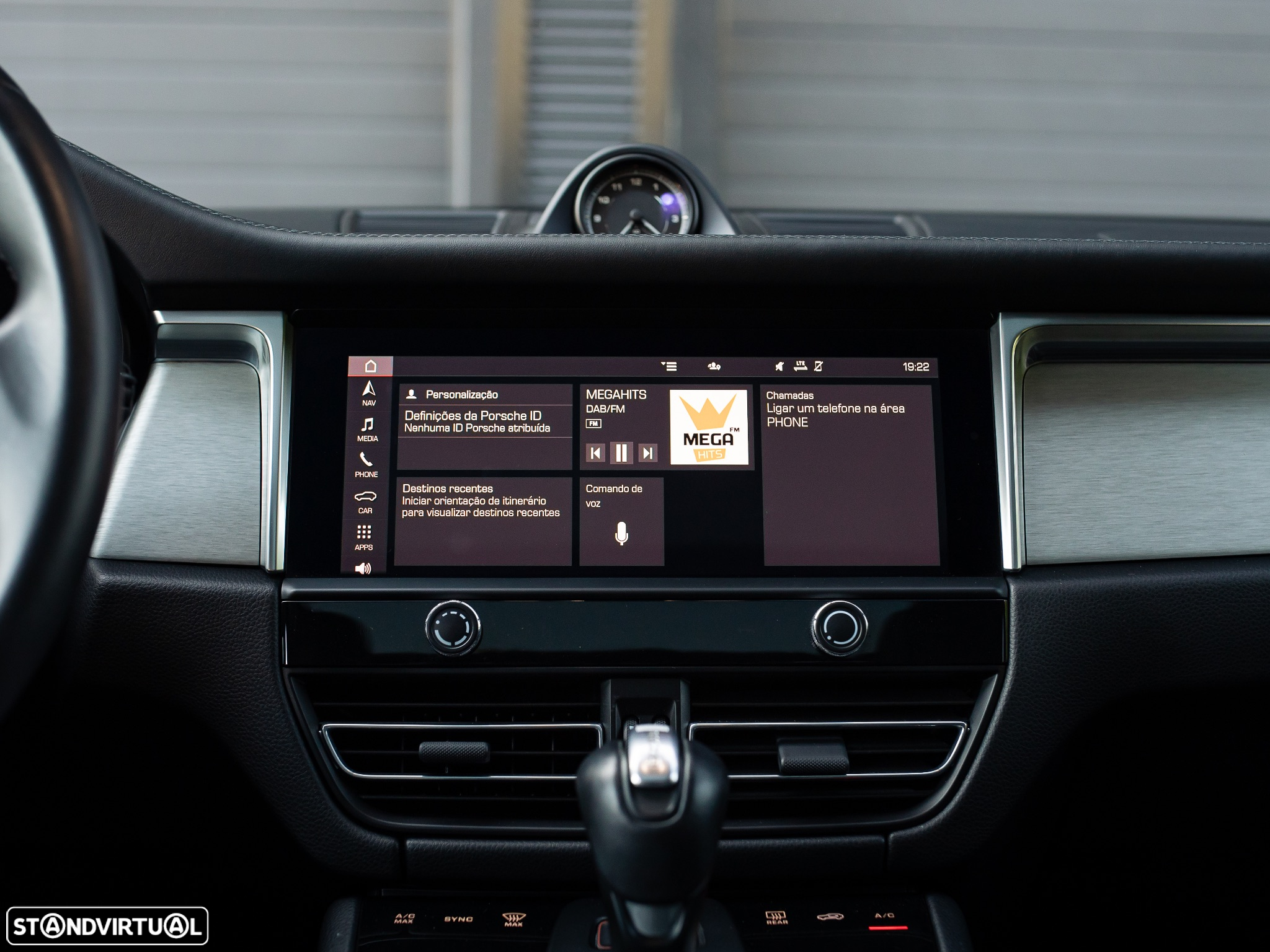 Porsche Macan Standard - 42