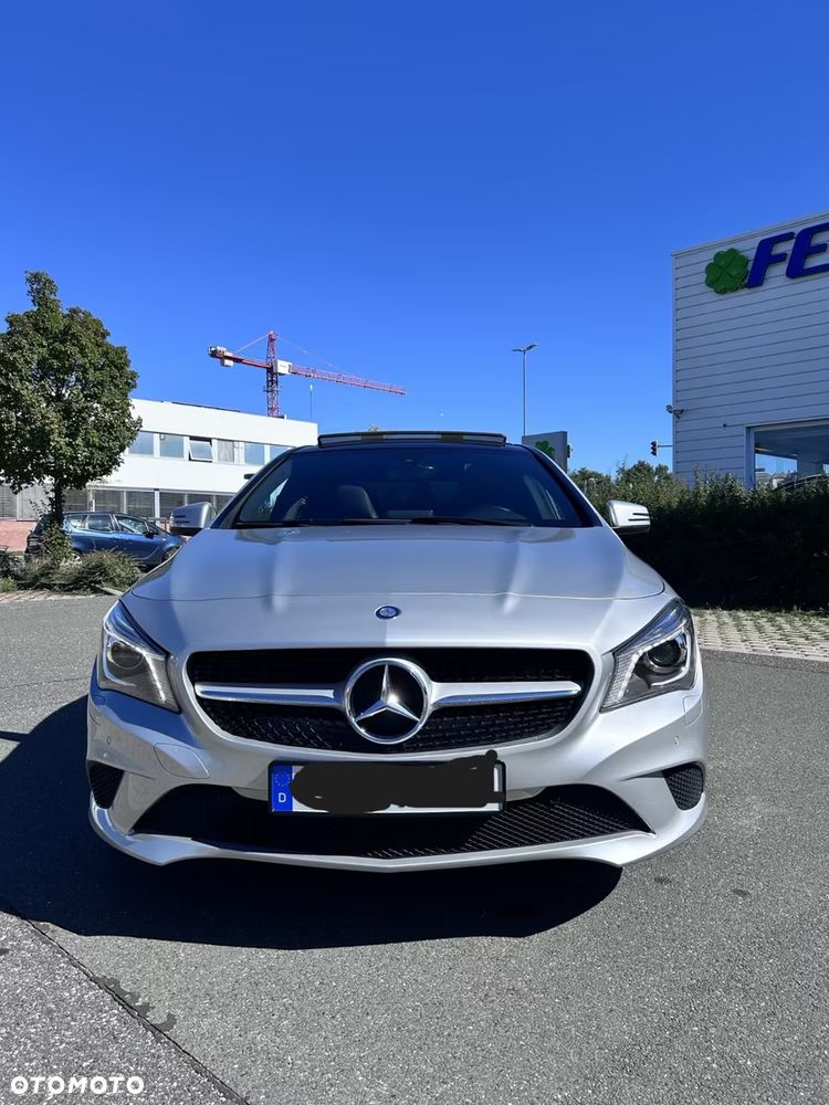 Mercedes-Benz CLA 250 4Matic 7G-DCT - 2