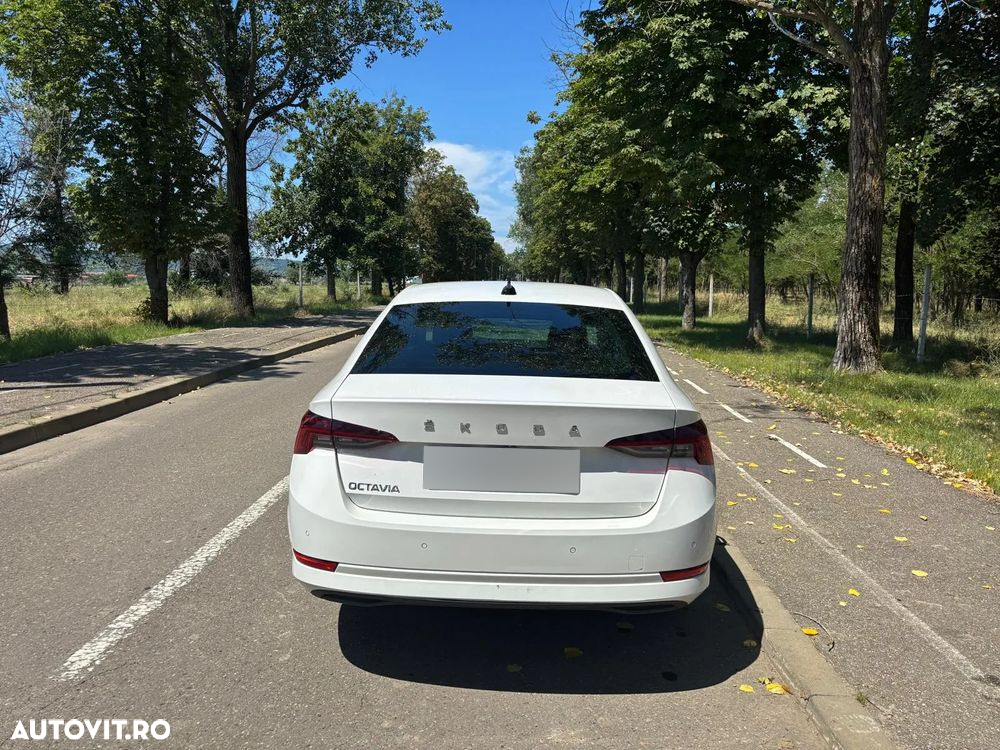 Skoda Octavia 2.0 TDI DSG Style - 6