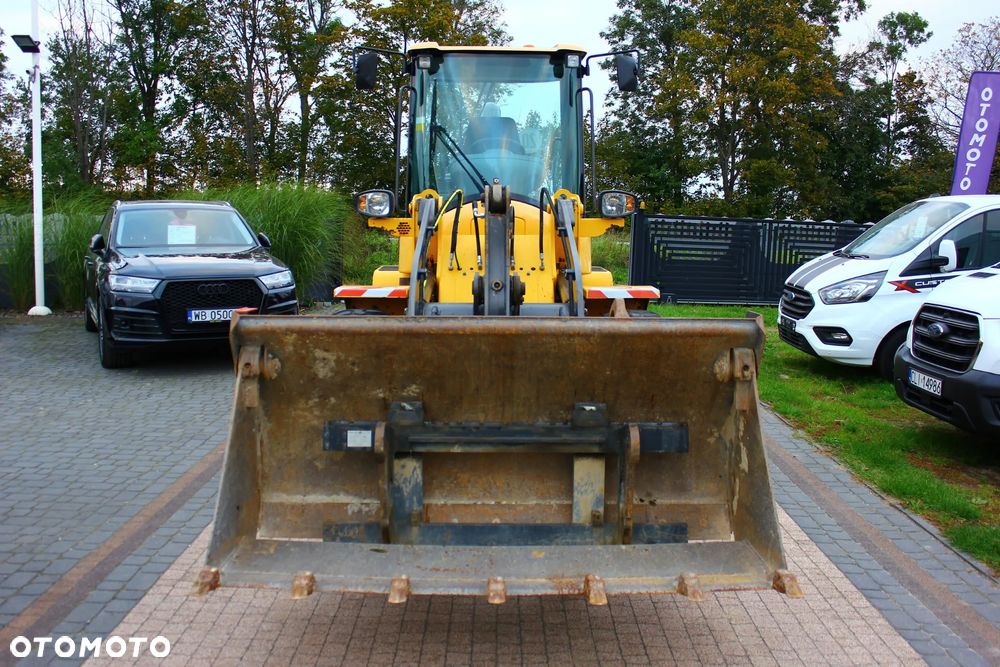 Volvo L30G - 19