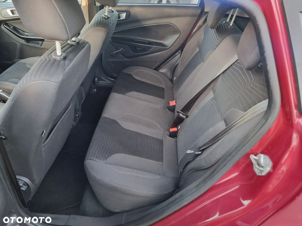 Ford Fiesta 1.0 EcoBoost STart-Stop Titanium - 25