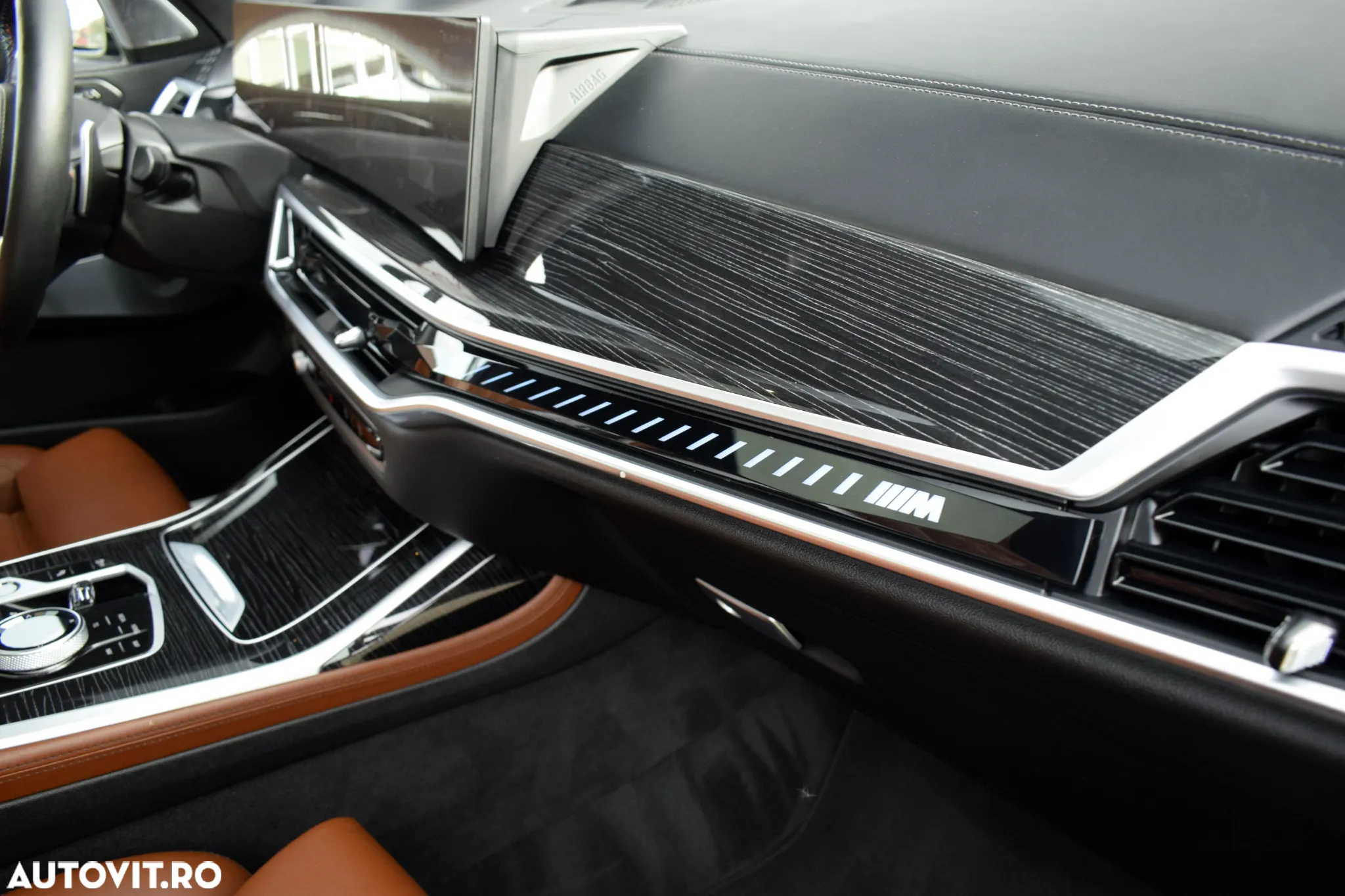BMW X7 M60i xDrive AT MHEV - 30