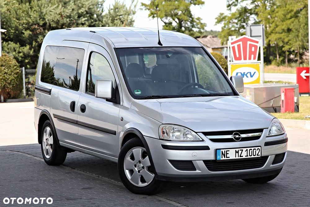 Opel Combo Tour Enjoy - 4