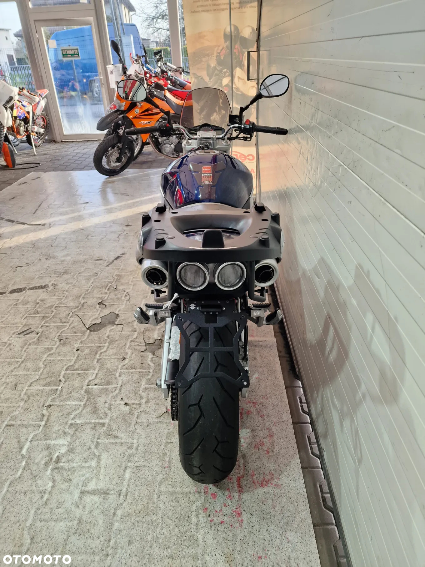 Suzuki GSR - 30