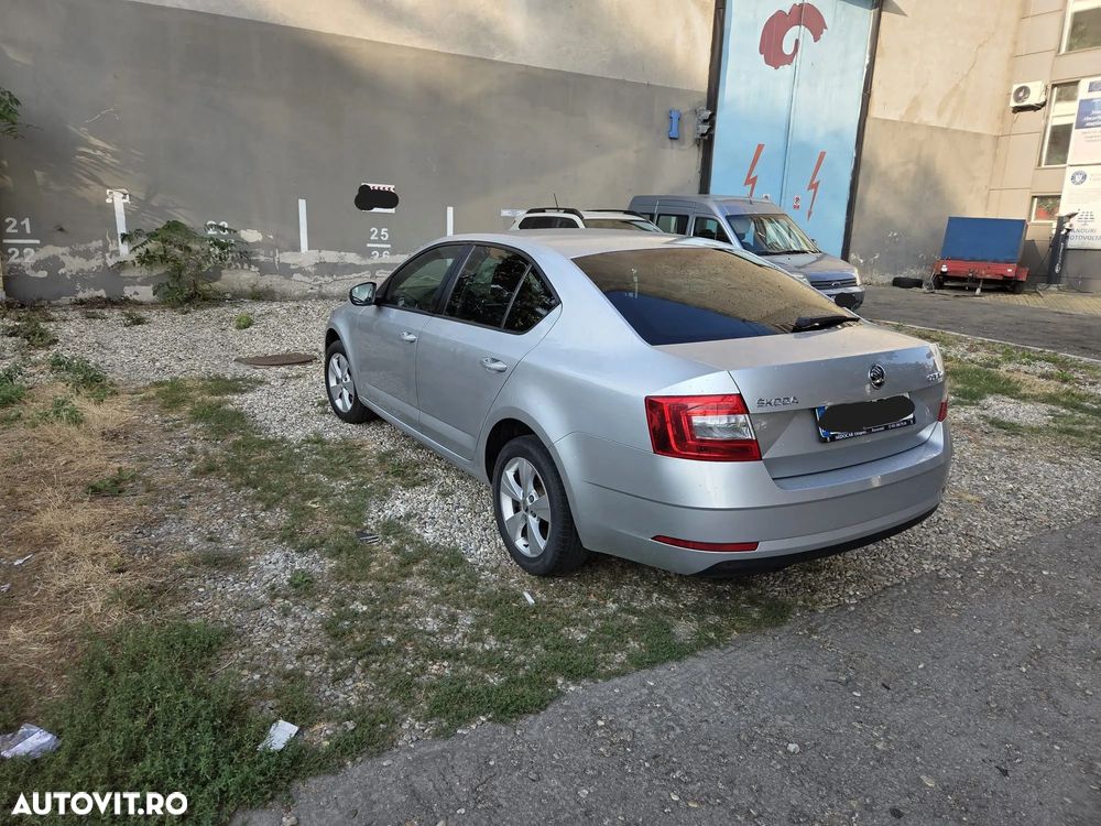 Skoda Octavia - 7