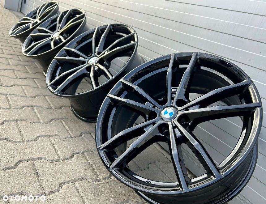 BMW M-Pakiet G20 G21 G22 8x19 IS27 8090094 - 1