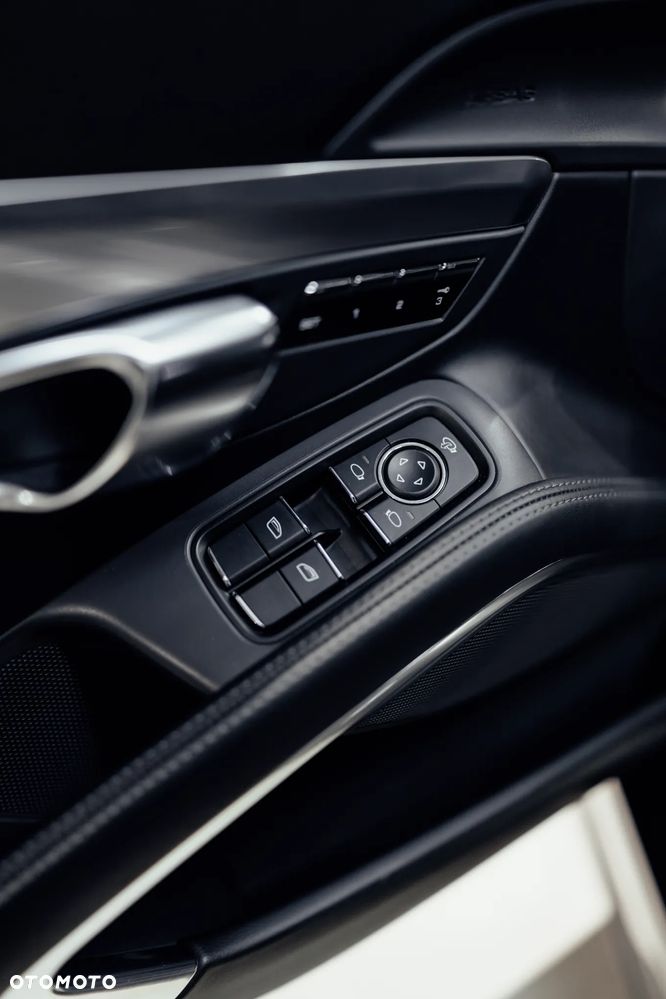 Porsche 911 Carrera 4S PDK - 7