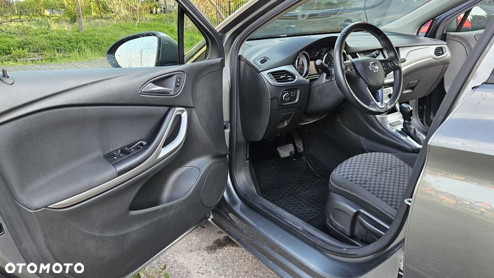 Opel Astra 1.4 T Enjoy S&S - 12