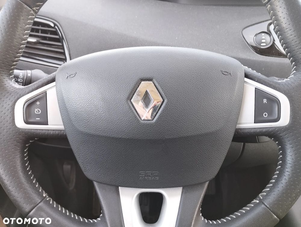 Renault Scenic TCe 130 Bose Edition - 18