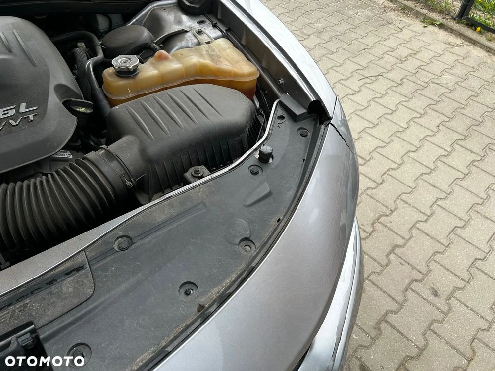 Dodge Charger - 12