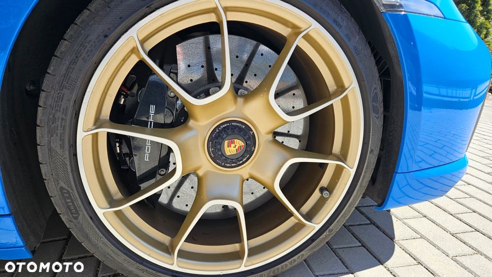 Porsche 911 911Turbo S - 11