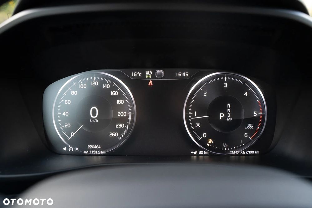 Volvo XC 40 D3 Momentum Pro - 29