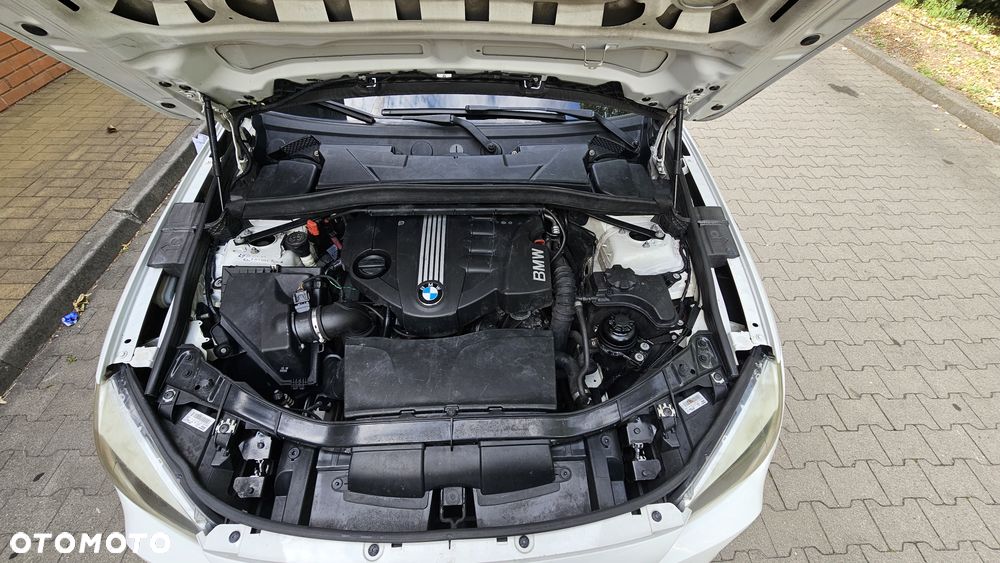 BMW X1 sDrive18d Sport Line - 17