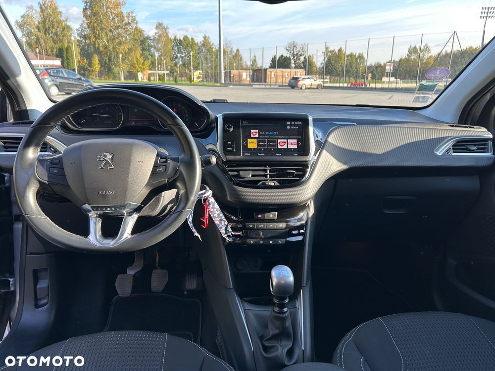 Peugeot 208 PureTech 110 Stop & Start Allure - 12