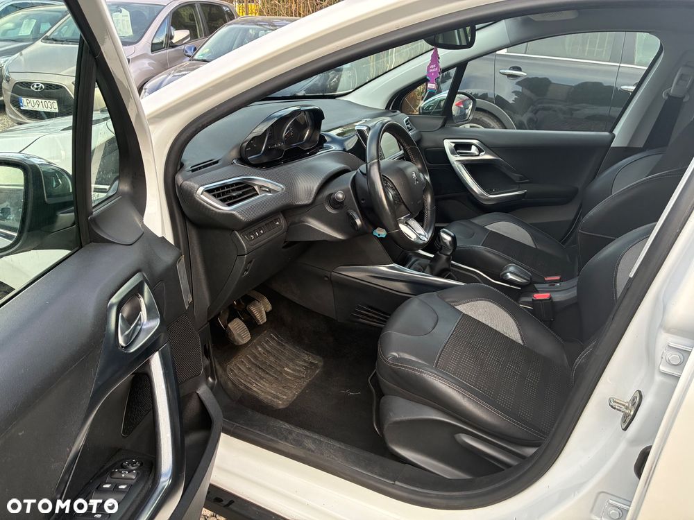 Peugeot 2008 e-HDi FAP 92 STOP & START Active - 9