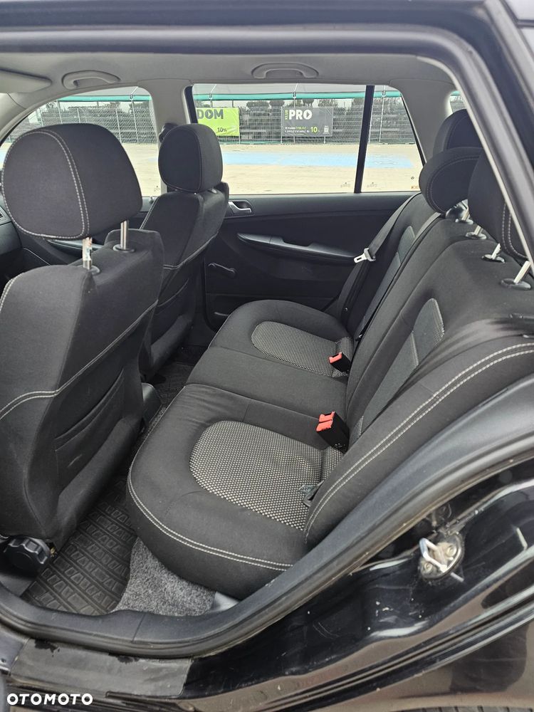 Skoda Fabia 1.4 16V Ambiente - 6