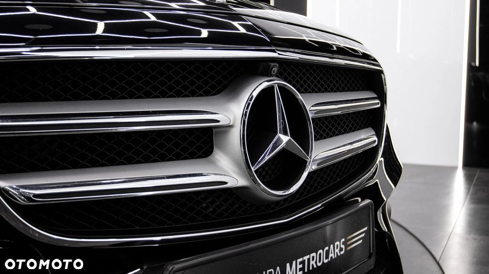 Mercedes-Benz Klasa E 220 d 4-Matic AMG - 12