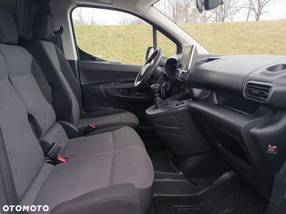 Toyota PROACE CITY - 13
