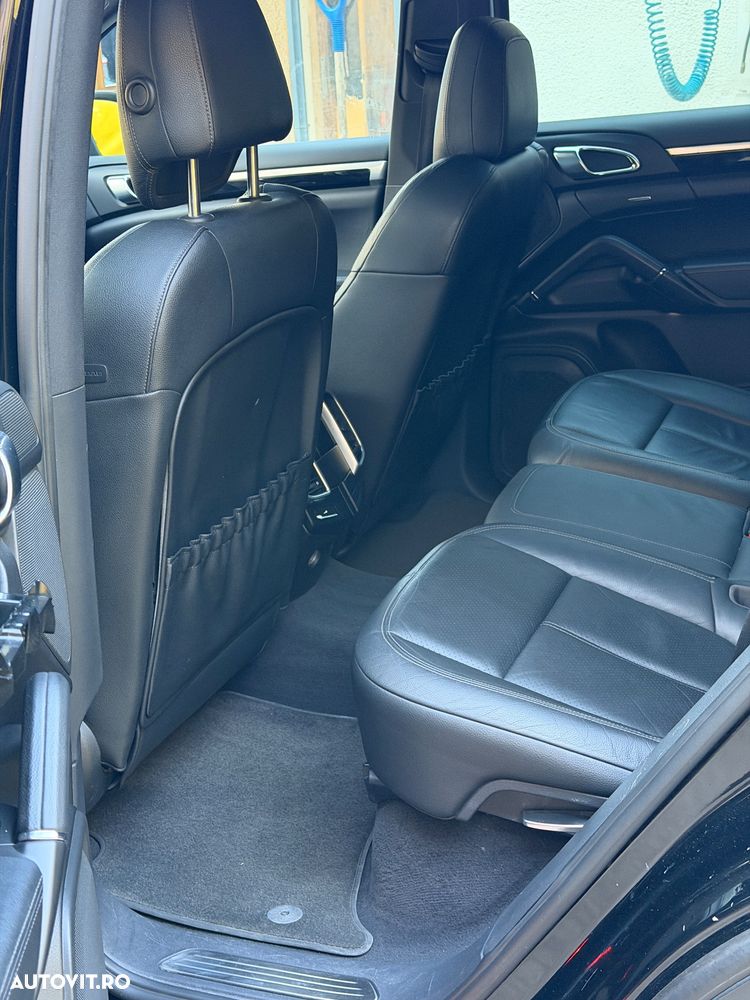 Porsche Cayenne V6 3.0L Aut. - 9