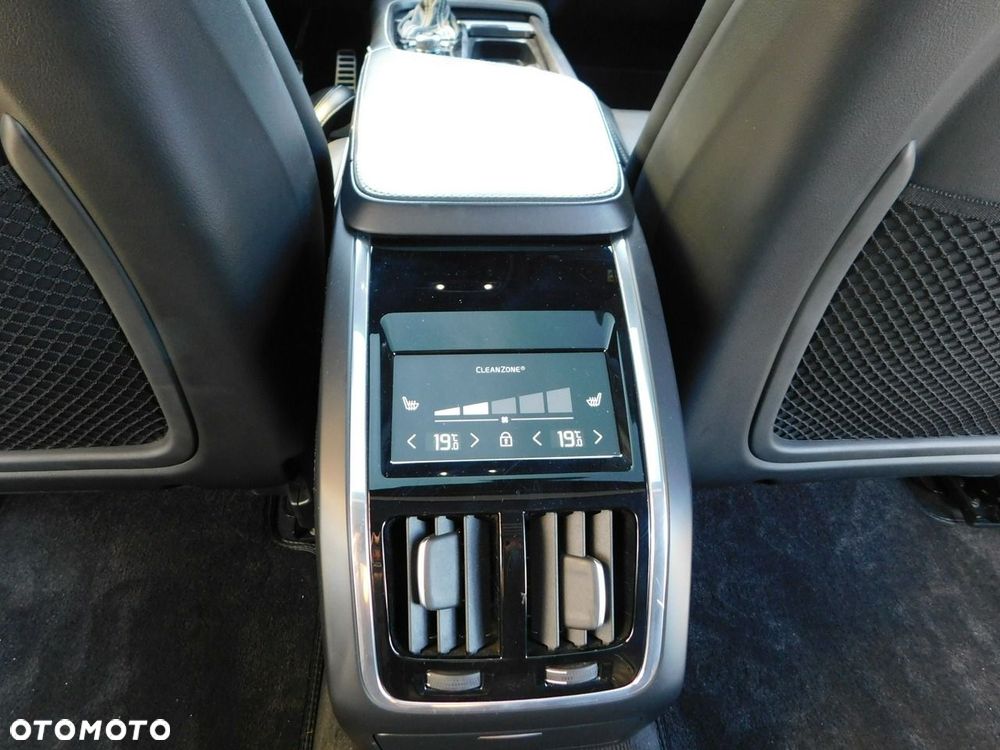 Volvo S90 - 14