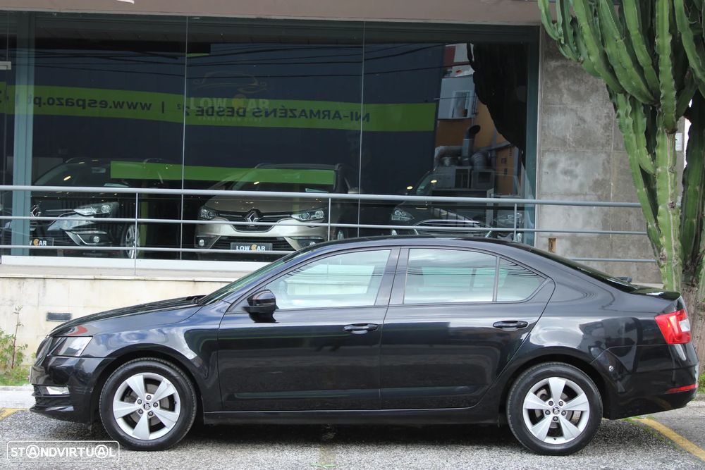 Skoda Octavia 1.6 TDI Business Line DSG - 9