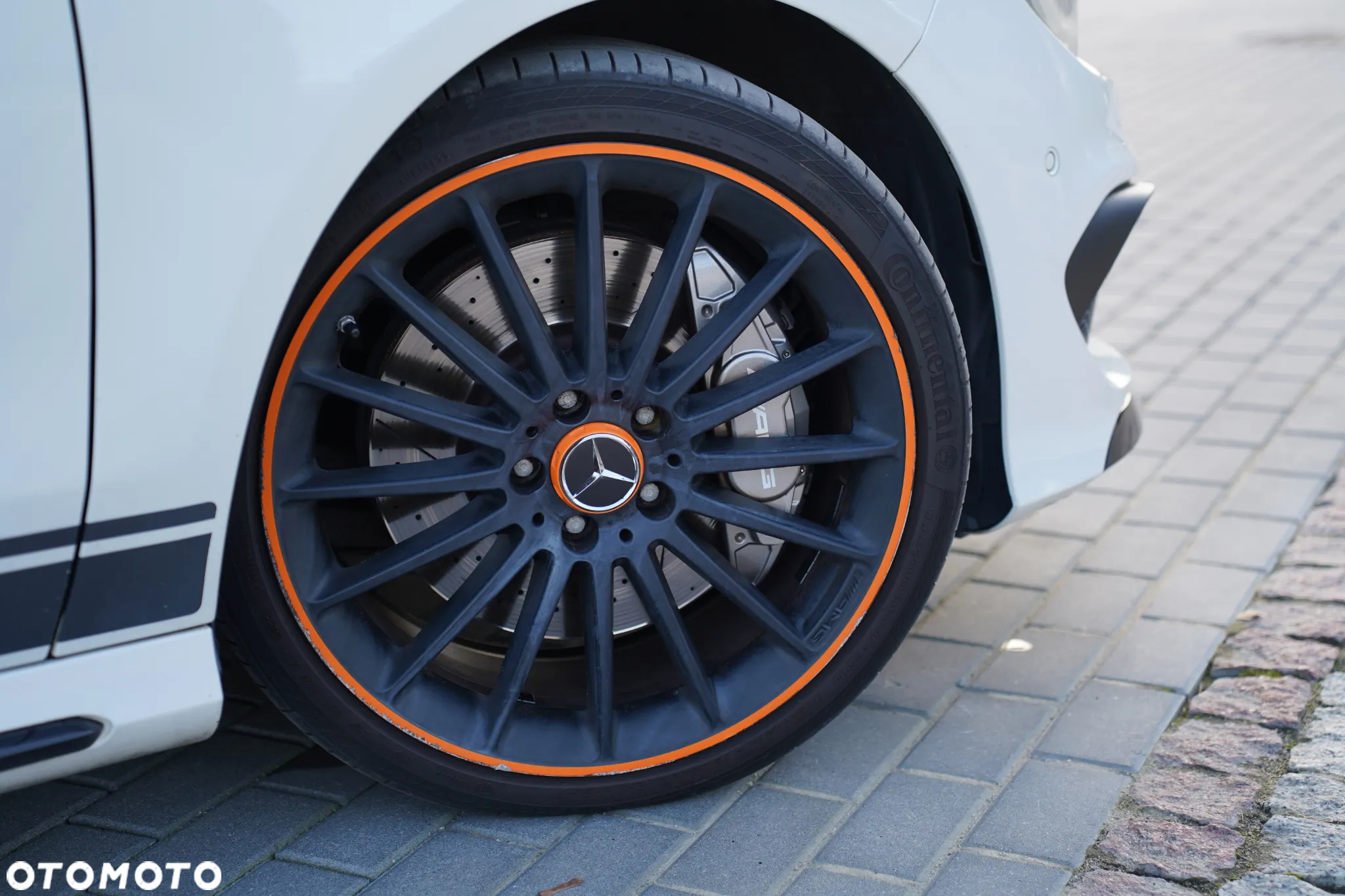 Mercedes-Benz CLA 45 AMG 4-Matic - 14
