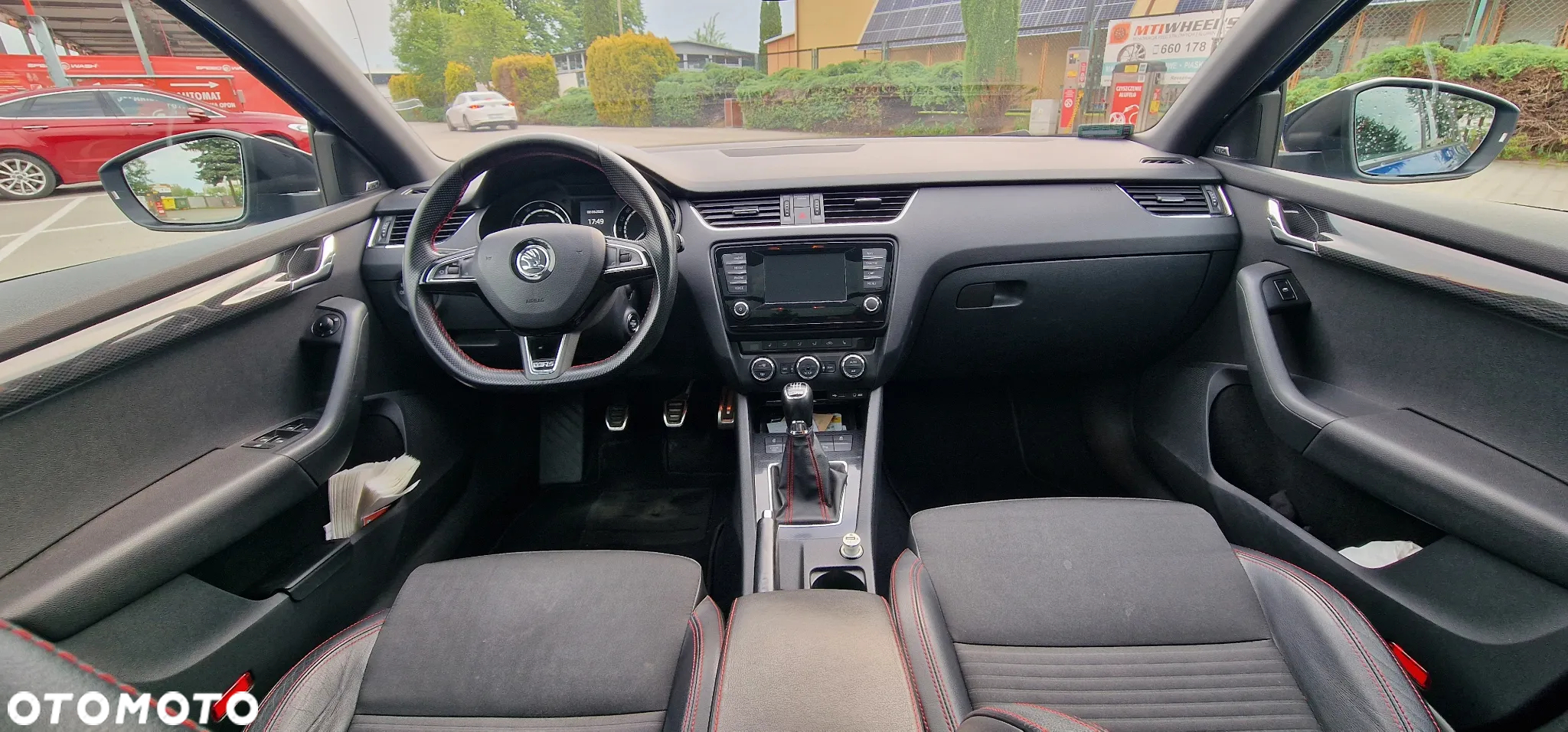 Skoda Octavia 2.0 TSI RS - 11
