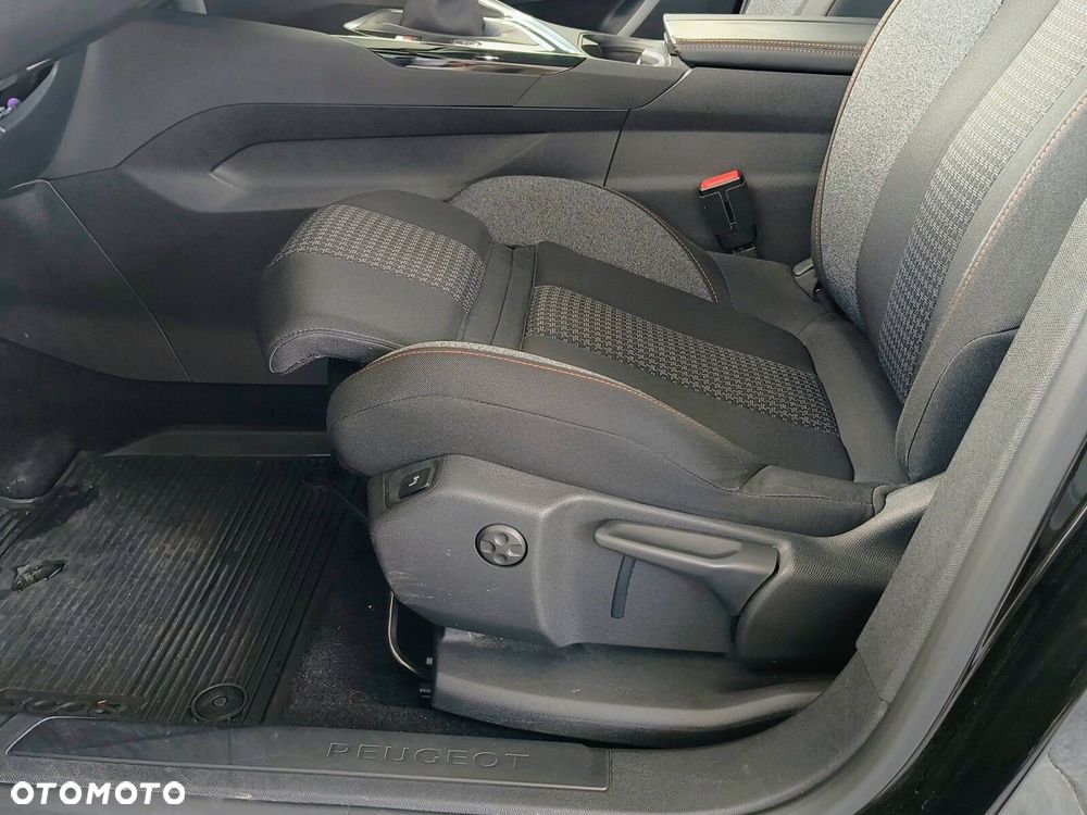 Peugeot 3008 - 19
