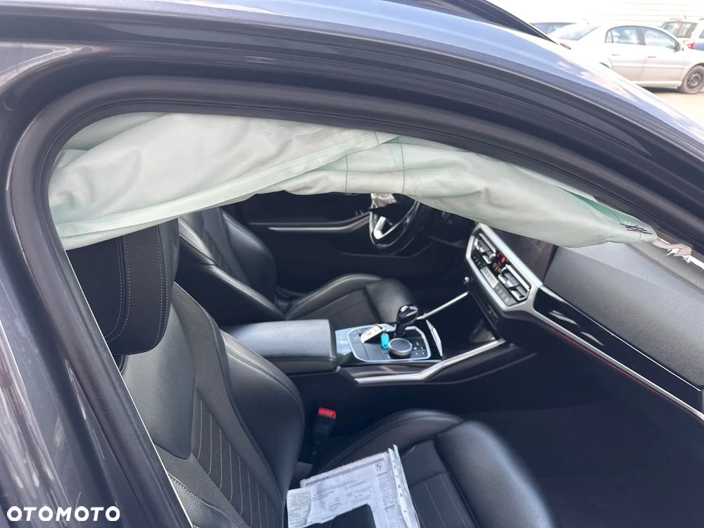 BMW Seria 3 320d Sport Line - 17