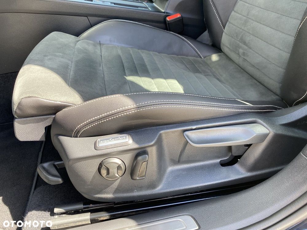 Volkswagen Passat Variant - 17