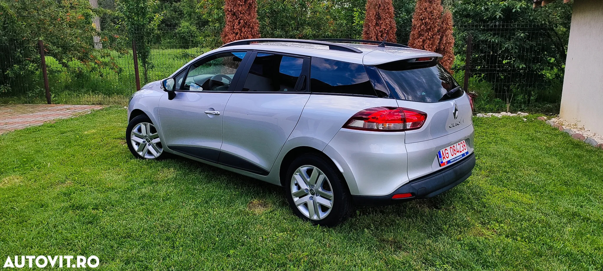 Renault Clio Grandtour Energy TCe 90 Start & Stop Dynamique - 11