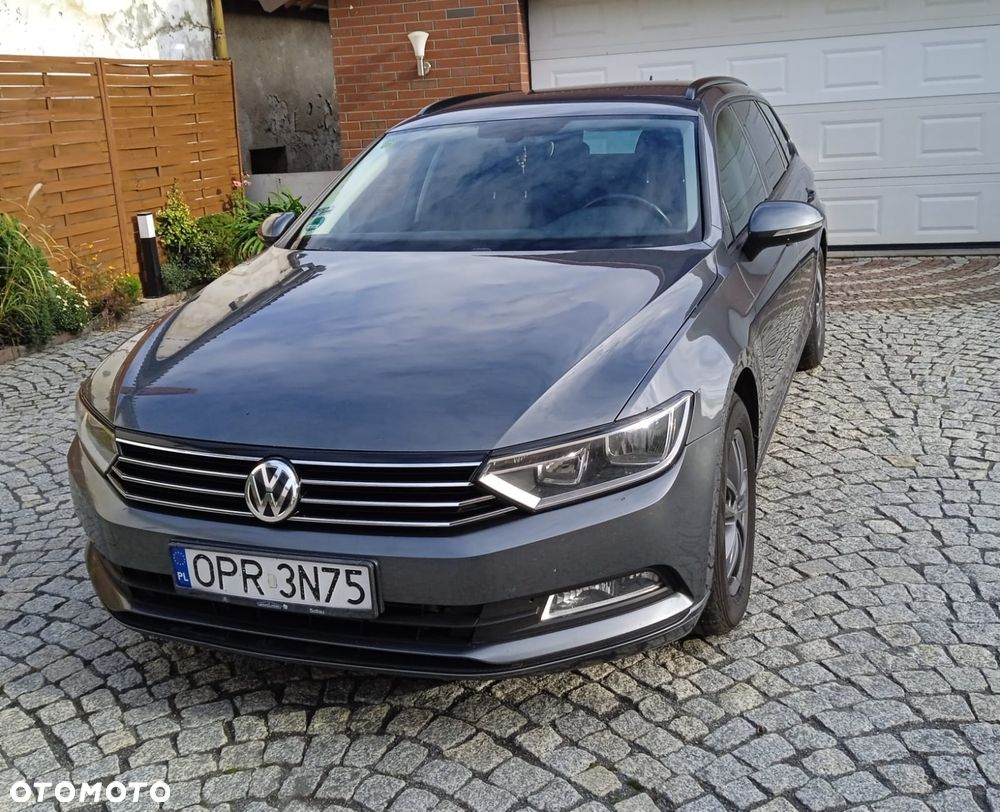 Volkswagen Passat 2.0 TDI BMT Trendline - 2