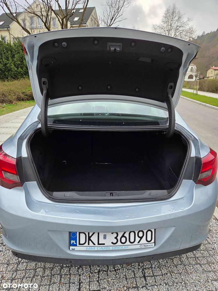 Opel Astra 1.6 Cosmo - 5