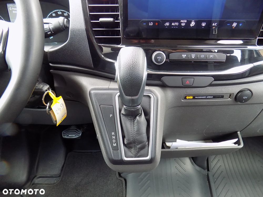 Ford Transit Kombi L3H2 Limited - 31