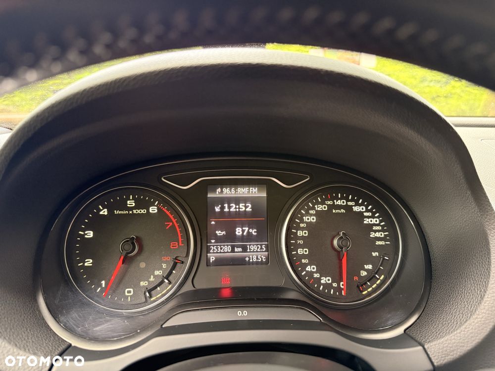 Audi A3 Sportback - 4