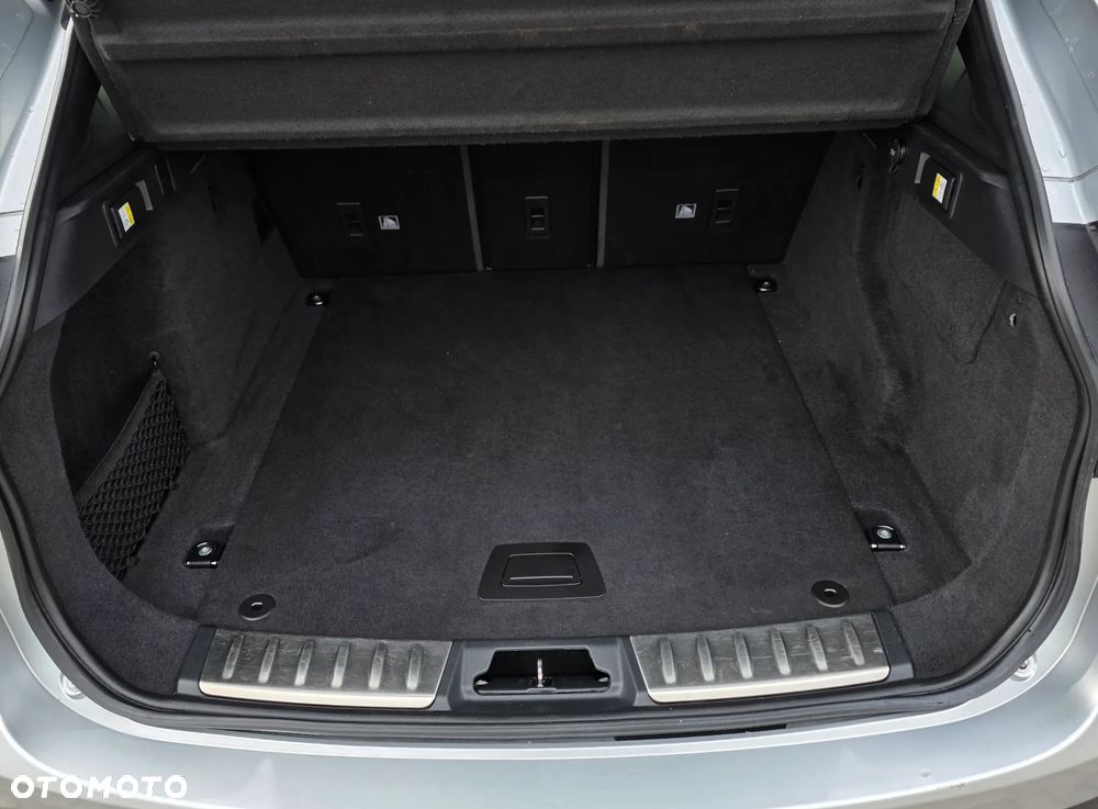 Jaguar F-Pace 20d AWD Prestige - 18