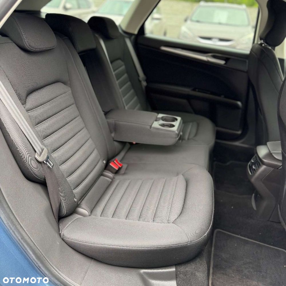 Ford Mondeo - 31