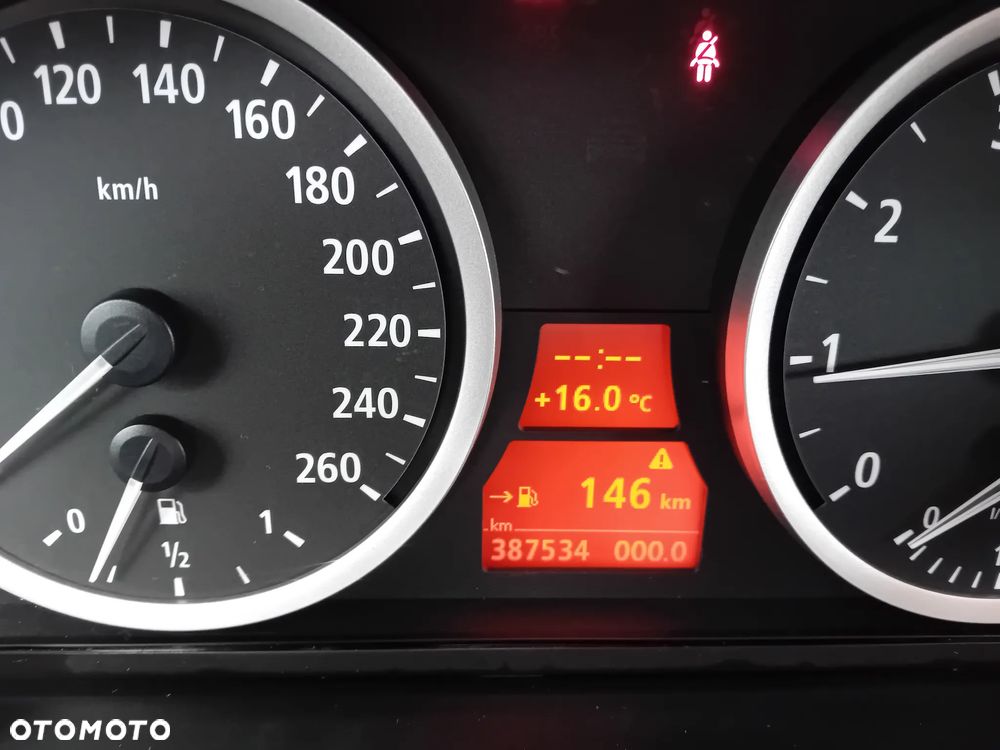 BMW Seria 5 530i - 22