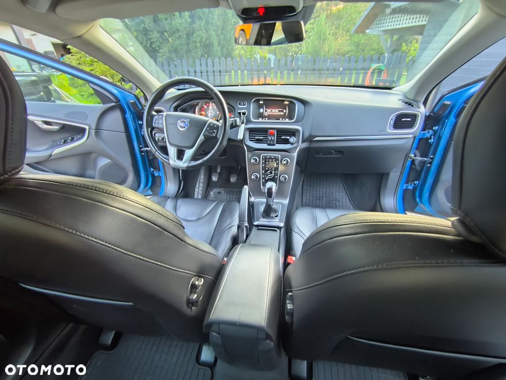 Volvo V40 D4 Summum - 7